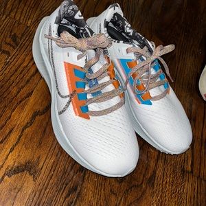 Running tennis shoes brand new